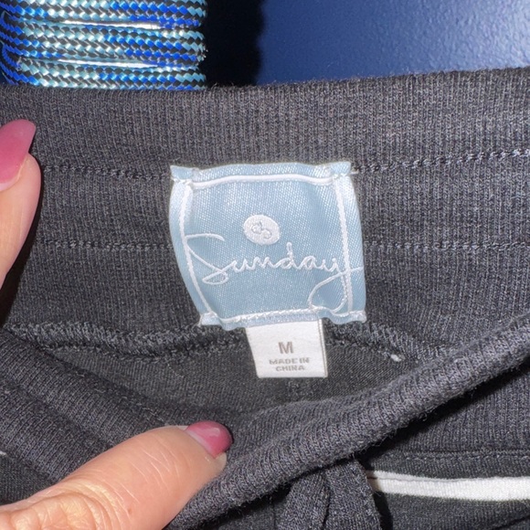 Sunday- Black and White Striped Mini Skirt Size Medium - Picture 5 of 14